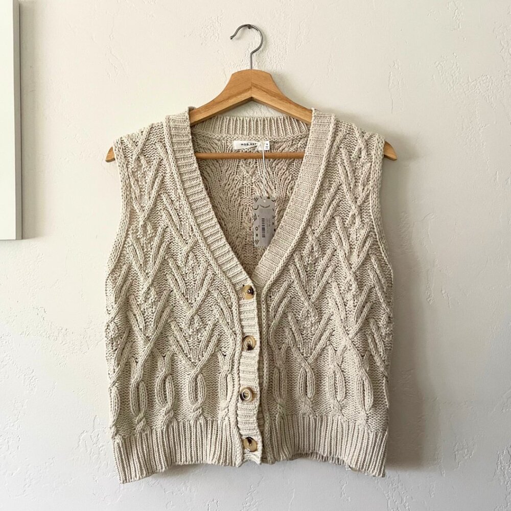 NWT MOD REF Cable Knit Landry Button Vest in Cream Natural | Size S